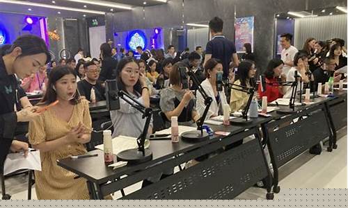 深圳期货直播培训班(期货直播老师)_https://www.taocizhiliang.com_设计报价_第1张